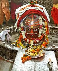 Bhasma aarti at mahakaleshwar temple ujjain (it is very famous aarti of lord shiva perform at mahakaleshwar temple ujjain) if. Bhasma Aarti Pic Of Shree Mahakal Ujjain Nov 07 Visit The Holy City Of Ujjain Famous For Its Temples Om Namah Shivaya Om Namah Shivay Mahadev