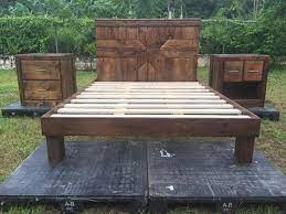 Queen Size Pallet Bed With End Tables