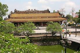 Image result for tháng 3 hoa Huế images