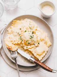 lobster ravioli with lemon cream sauce