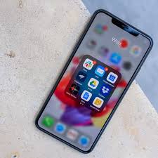 It can be very problematic if the ios update process is interrupted or the screen just shows updating. Common Ios 13 Problems And How To Fix Them Digital Trends