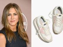 what-white-sneakers-does-jennifer-aniston-wear