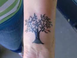 Tree tattoo by celtic tattoos, we frequently talk about the tribal ones which are made up of tribal patterns along with celtic lines and knots. Tree Tattoo 30 Family Tree Tattoos Tattooviral Com Your Number One Source For Daily Tattoo Designs Ideas Inspiration