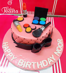 amazing makeup cake customized cakes