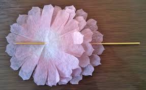 Нежни хартиени розички с дръжки, подходящи за всякакви декорации! Diy Hartiya Cvete Podbor Na Snimki Uroci I Video Soglass Info
