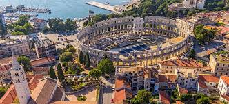 Croacia tiene una superficie de 56.594 kilómetros cuadrados (21.851 millas cuadradas) y una. Guia De Turismo De Croacia Informacion Para Viaje Y Vacaciones A Croacia