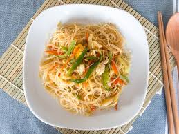 asian style stir fried rice noodles