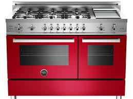 The latest kitchen appliances are designed with features that can increase food freshness, improve dish cleanliness, resist fingerprint smudges and heat food with more precision than ever. Best Luxury Appliance Brands Architectural Digest