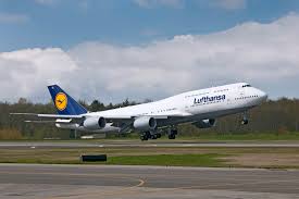 lufthansa takes delivery of first 747 8