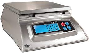 The digital kitchen scale is popularly known for its compact, lightweight, and easy to use features. The Best Kitchen Scales According To Chefs