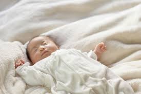 when can babies use pillows memory