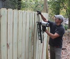 Wood Fence Diy Privacy Fence Installation