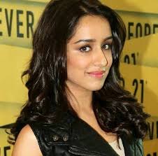 shraddha kapoor sings for her fans