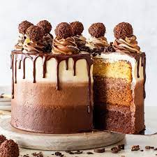 Triple Chocolate Layer Cake gambar png