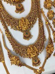 gold lakshmi bridal jewellery set