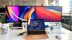 2 astuces pour connecter plus d'un écran à votre MacBook M1/M2 - Tech  Advisor