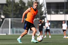 Modric for example, got 3 assists in la liga this season. Martin Odegaard Considering Move Back To Arsenal Report Managing Madrid