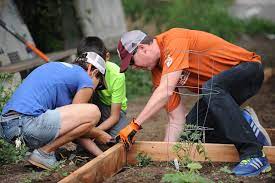 About Denver Urban Gardens Community