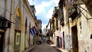 Image result for Cubanos não são livres na ilha
