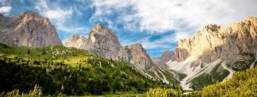 La val gardena è la meta ideale sia per la settimana bianca in inverno che per le vacanze in montagna d'estate. The Best Hikes In Dolomites Val Gardena Outdooractive