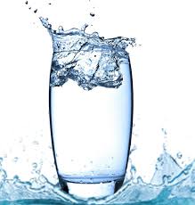 Beneficios de tomar agua en ayunas para llevar una vida más saludable -
