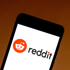 With such a massive user database, your chances of finding new friends are greater. Reddit Removes Group Chat Feature After Mass Outcry From Moderators