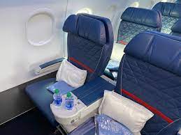 review delta air lines a320 first