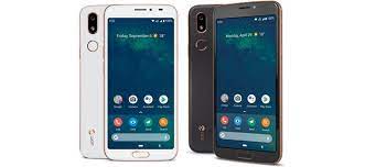 The best phones for seniors should be built to accommodate the difficulties that those of a certain age need to overcome. 6 Best Smartphones For Seniors In 2021 Make Tech Easier