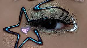 hot glue as eyeliner what to know