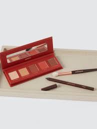 Meet the color theory eye kit in pink, designed to uncomplicate the way you wear pink toned eyeshadows! Persona Cosmetics Copper Eye Kit Verishop