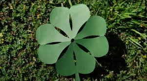 how to make a lucky four leaf clover