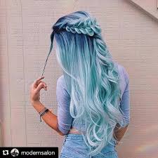 The white hair and the blue eyes present and extraordinary character. 50 Fun Blue Hair Ideas To Become More Adventurous In 2020