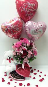 As valentine`s day is one of the busiest days in the florist calendar, we will be working around the clock in the weeks leading up to, and on valentine`s day, to coordinate the logistics of delivering your valentine`s day flowers, roses and gifts. Valentine S Day Flowers Webster Tx La Mariposa Flowers