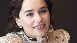 She studied at the drama centre london, appearing in a number of stage productions. Emilia Clarke Was Ihre Aneurysmen Mit Ihr Gemacht Haben Stern De