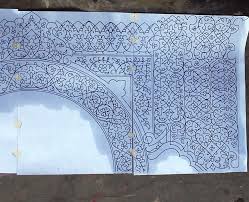 Pada masanya, seniman kaligrafi yang menggunakan khat riq'ah menggunakan potongan kulit atau kayu sebagai media tulisnya. Kaligrafi Yang Mudah Dibuat Nusagates