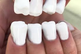 Las uñas acrílicas tienen varios beneficios: Https Www Xn Uasacrilicas 9gb Site Blog Moda Descubre Cuales Son Las Unas Acrilicas Bizarras De Moda Este 2019