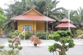 Situated in sungai besar, this guesthouse is 2.9 mi (4.6 km) from masjid jamek makmuriah and within 6 mi (10 km) of parit dua belas sungai panjang and mini stadium. I Love Sungai Besar Homestay Chalet Di Sungai Besar