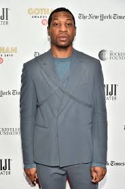 See full list on starsoffline.com Glimpse Inside The Life Of Lovecraft Country Actor Jonathan Majors