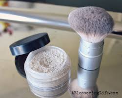 natural pressed powder foundation