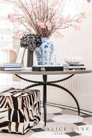 rachel parcell home entryway table
