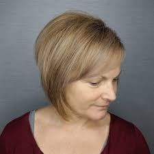 Best suited face cuts for pixie hairstyle: 15 Slimming Short Hairstyles For Women Over 50 With Round Faces
