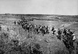 Çanakkale savaşı,19 şubat 1915'de başlayıp, 8/9 ocak 1916'da sona eren savaştır.birinci dünya savaşı sırasında gerçekleşen bu savaş, deniz ve kara savaşı olmak üzere iki aşamada gerçekleşmiştir. 10 Soruda Canakkale Savasi Son Dakika Haberleri
