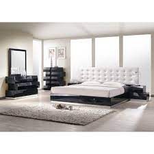 Shop bedroom sets from nebraska furniture mart. Black Lacquer High Gloss Platform King Bedroom Set 5pcs J M Milan Contemporary Walmart Com Walmart Com