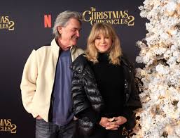 Kurt russell set to play santa in netflix christmas movie. Real Life Couple Kurt Russell And Goldie Hawn Talk About Playing Mr And Mrs Claus The Independent