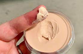 this poreless putty primer makes your