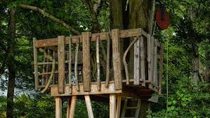 11 free diy tree house plans