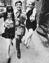 Joey Heatherton Right With Model Winkie Donovan And