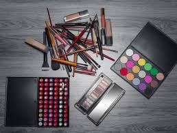 top ten cosmetics companies in the world