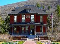 The flowers family is headed to utah — specifically, park city — as soon as brandon sells his famous estate in las vegas' rancho circle historic his band, the killers, are from las vegas. Brandon Flowers Park City Home Flower