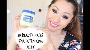 flaky lips with petroleum jelly